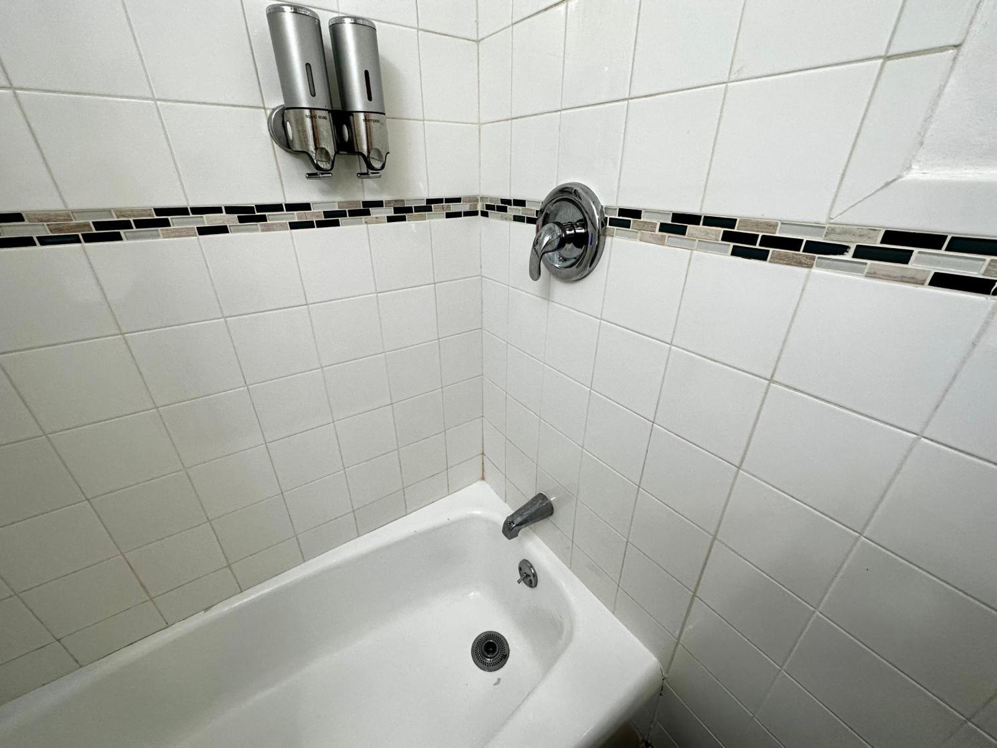 3-A Diamond In Yonkers, Ny Apartment Luaran gambar