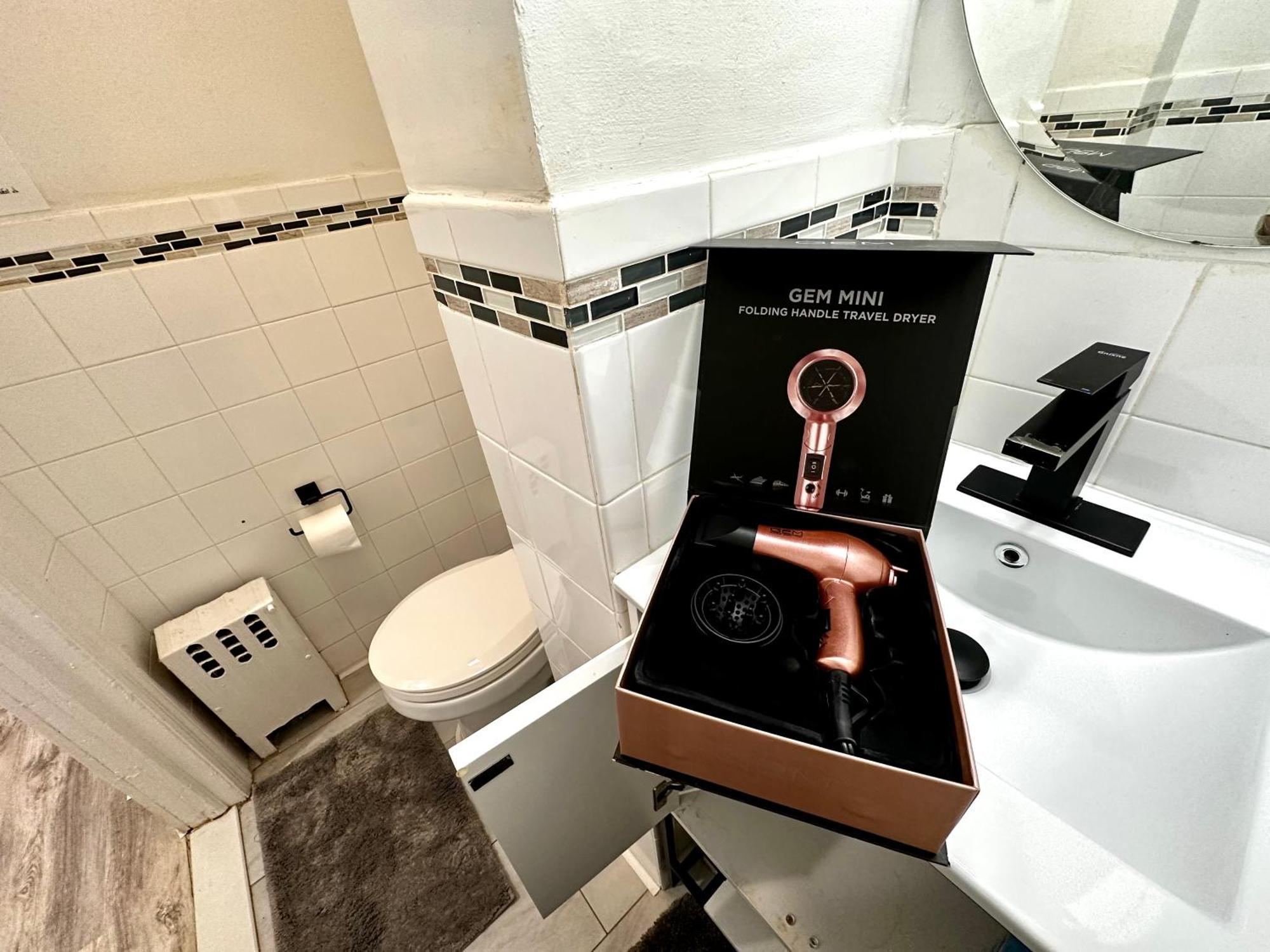3-A Diamond In Yonkers, Ny Apartment Luaran gambar